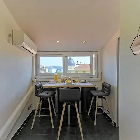 Coeur De Avec Vue Sur Parc ! شقة نيس
